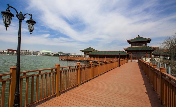 木塑露臺，打造空中的秘密花園